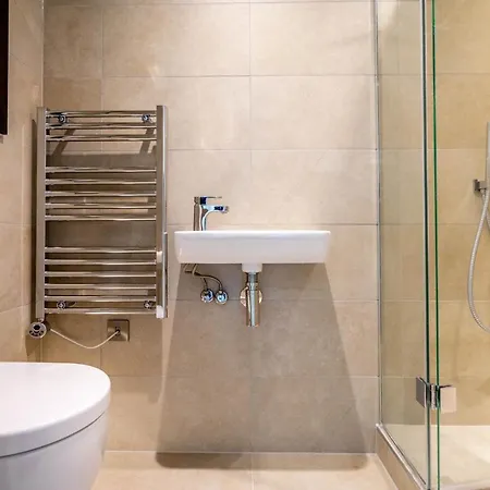 River & Castle @ Ryedale House Apartman York